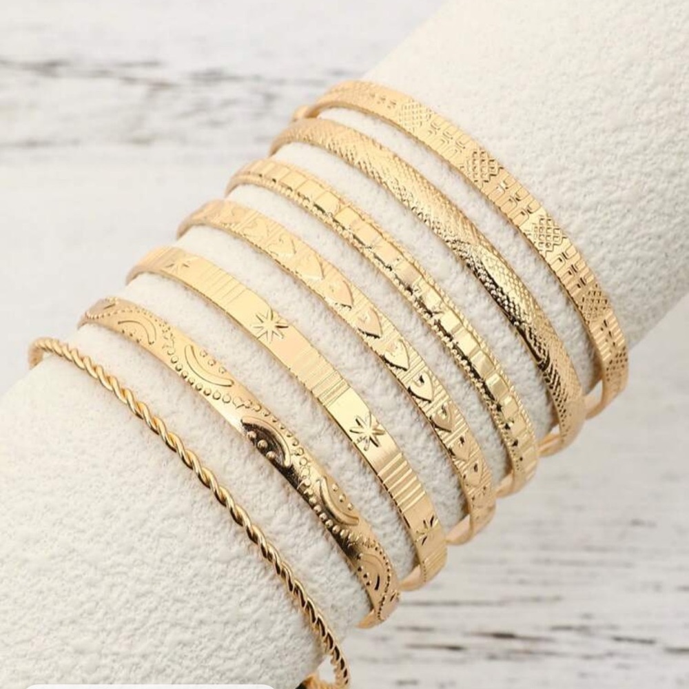 New 7 piece bangle set  bracelets - Picture 2 of 5